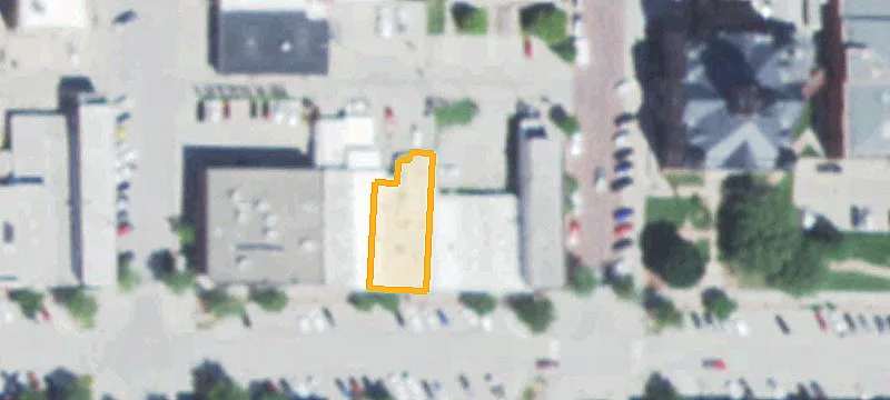 416 Main St