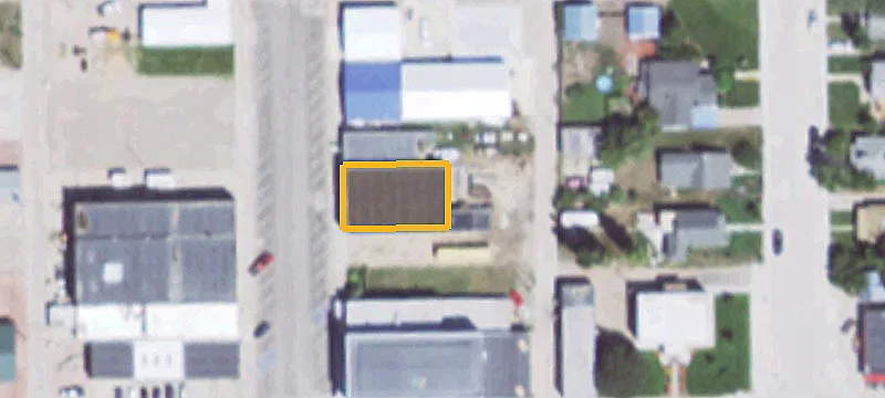 215 Ctr Ave