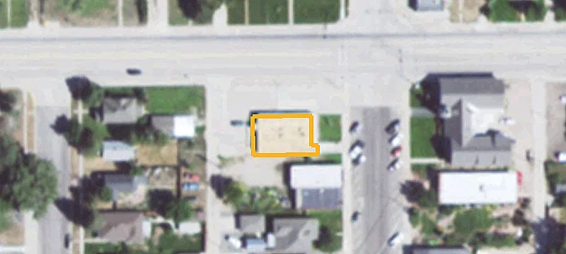 1456 Ctr Ave