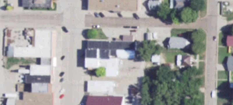 220 Ctr Ave