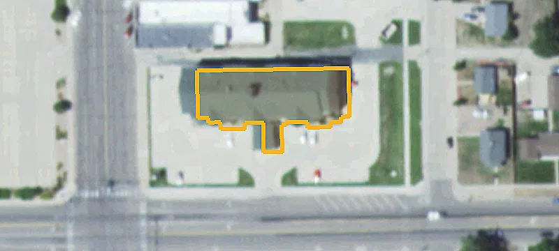 960 M St