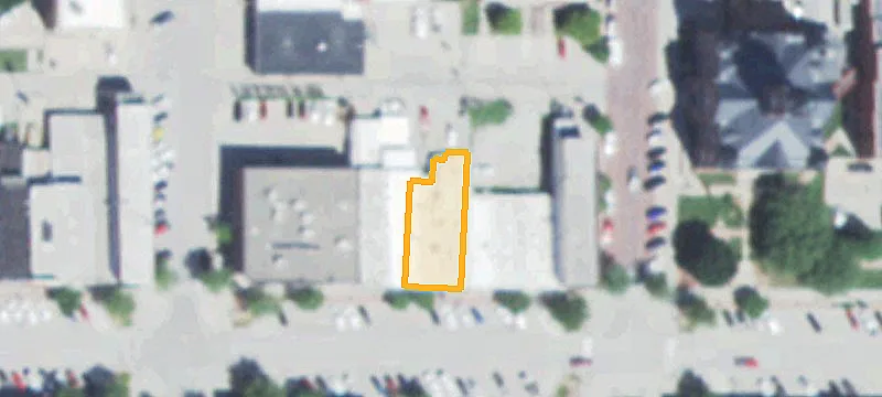422 Main St