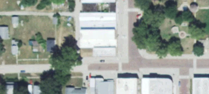 305 Sq St