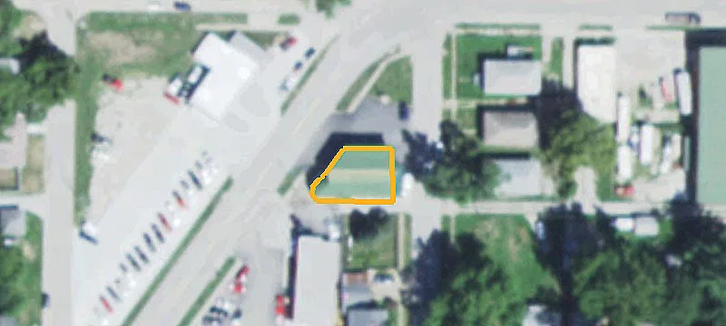 211 Chicago Ave