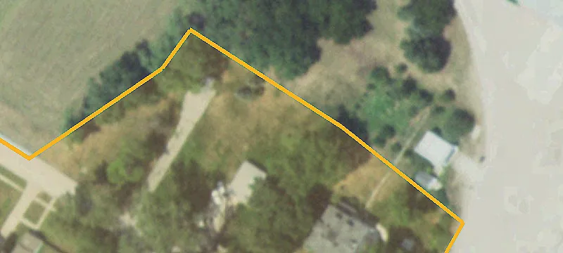 100 Lincoln Ave