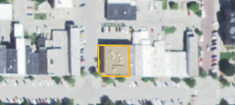 446 Main St