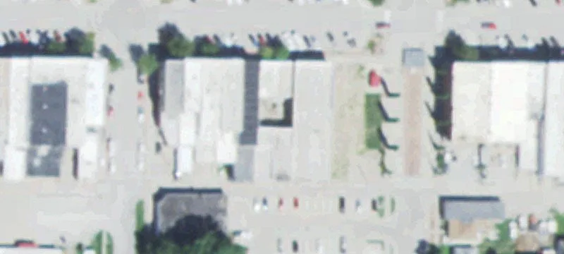 421 Main St
