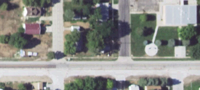 200 4th St