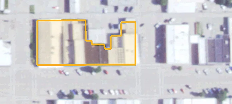 706 Main St