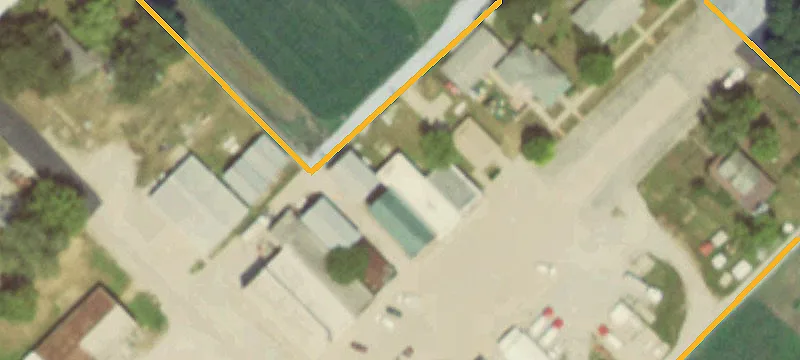 369 Main St