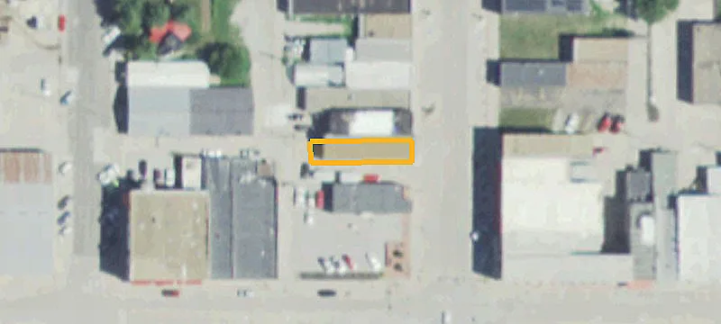 1325 Main Ave