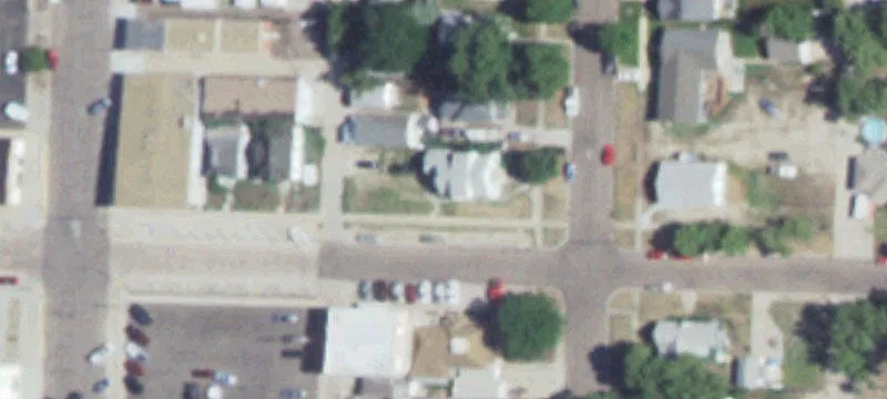 302 2nd St