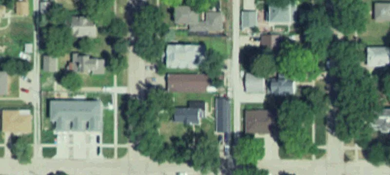 422 3rd St