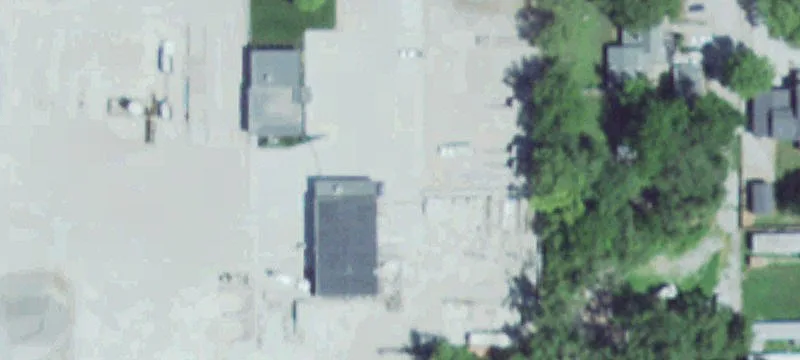 3rd St At N Division Ave