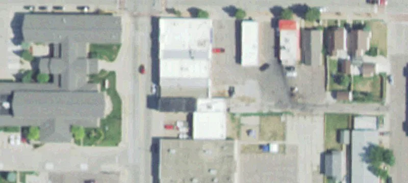 2114 Dakota Ave
