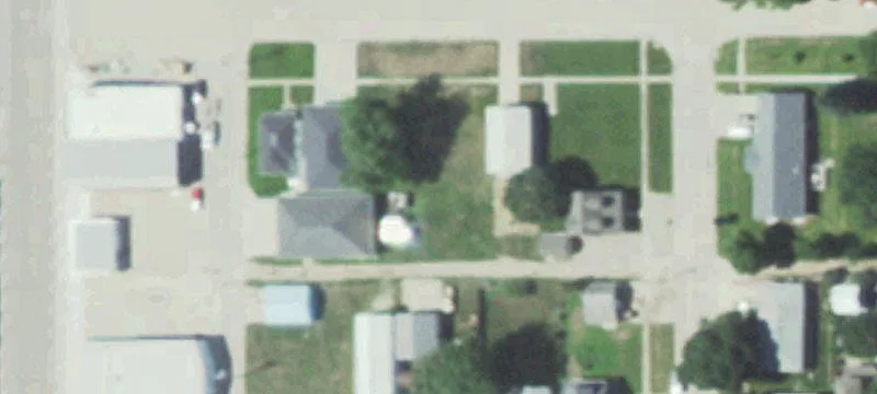 Maple St
