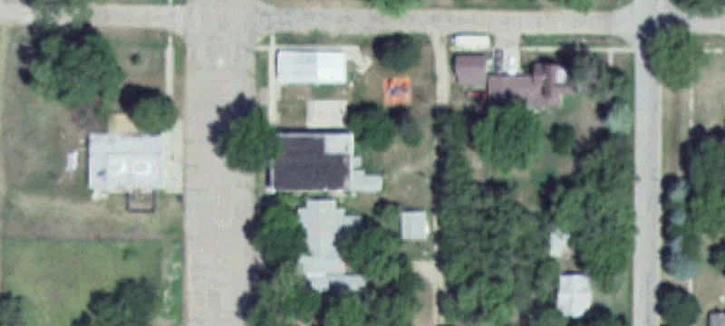 307 Commercial Ave