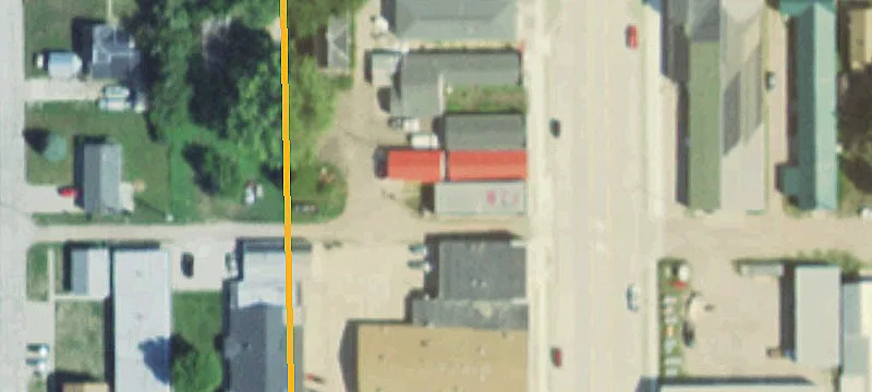 215 4th St