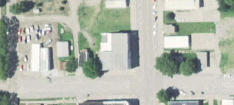 370 Main St