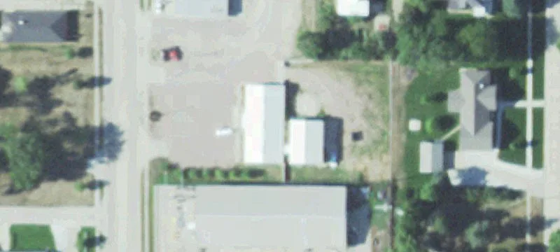 305 Robinson Ave