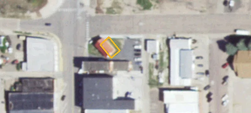 103 Chestnut St