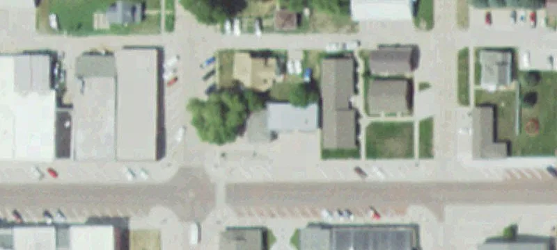 300 Main St