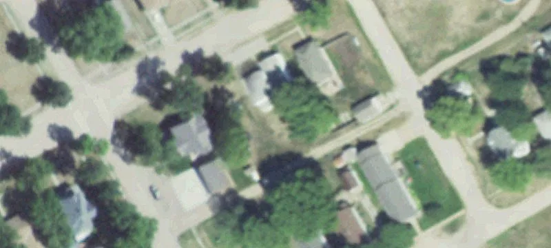 806 4th St