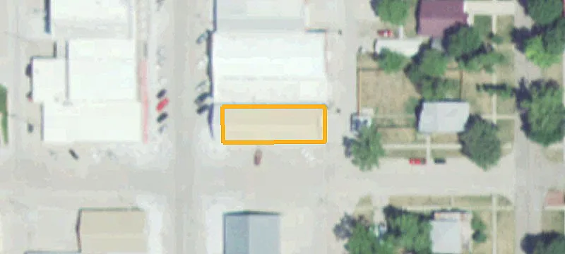 124 Saunders Ave