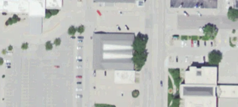 2222 2nd Ave