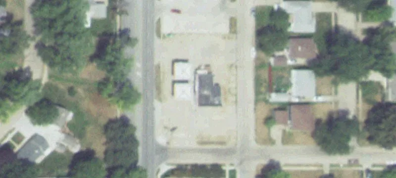 2010 Bell St