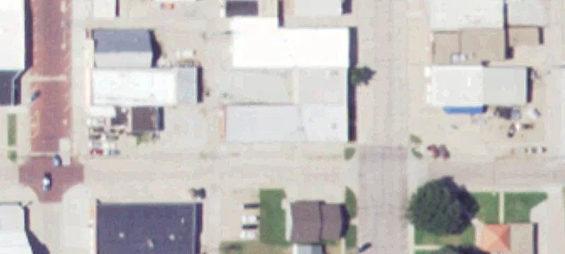 305 Minden Ave