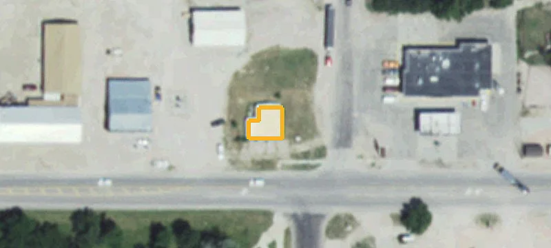 300 2nd St