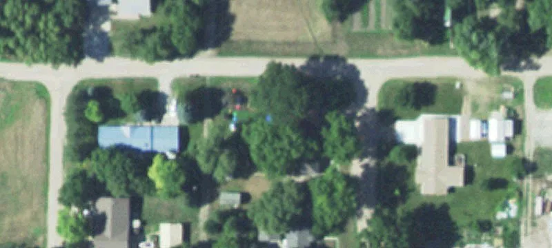 908 Rollins Ave