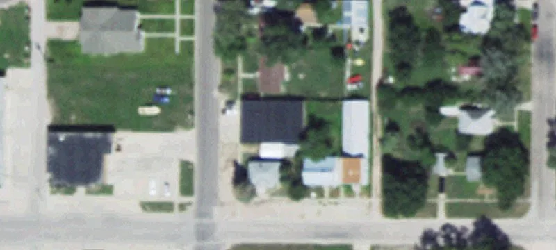 305 Elm St