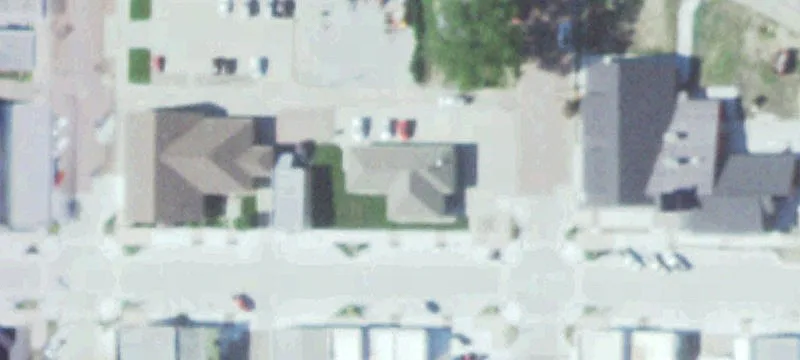 218 2nd St