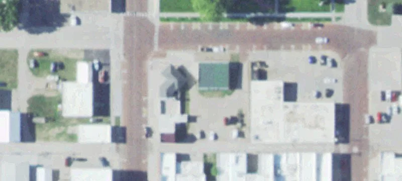 824 7th St