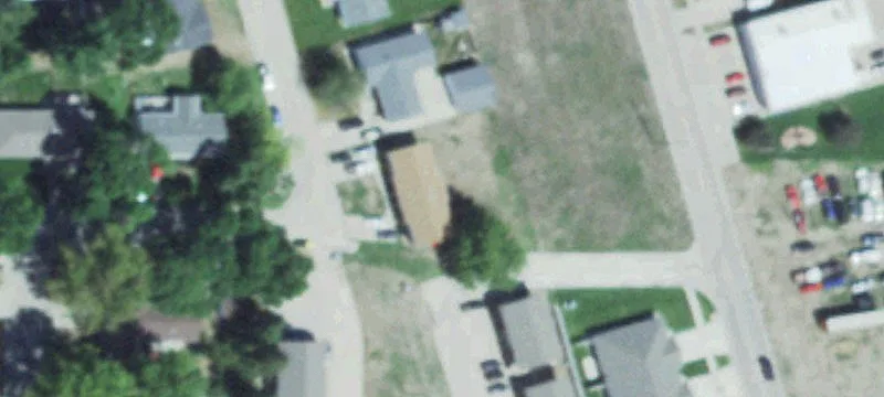 900 10th St