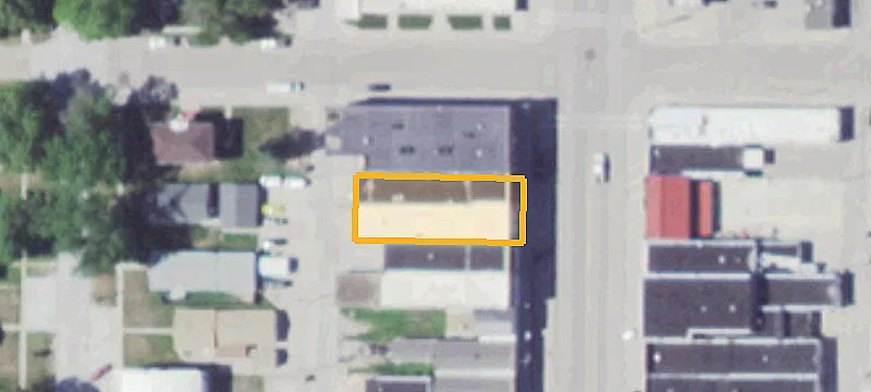 320 Grand Ave