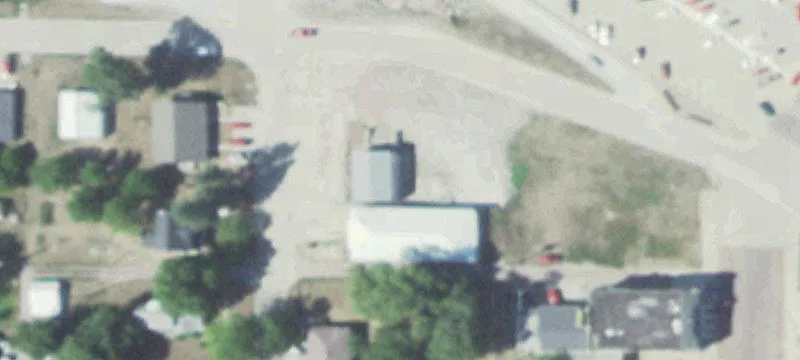 120 1st St