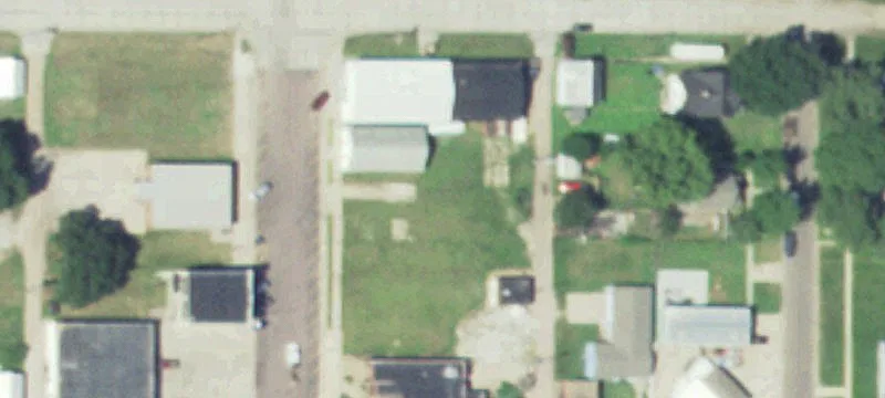 318 Clay Ave