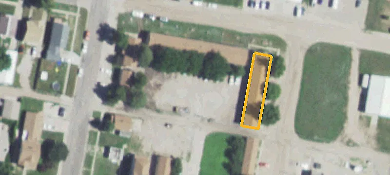 1211 4th St