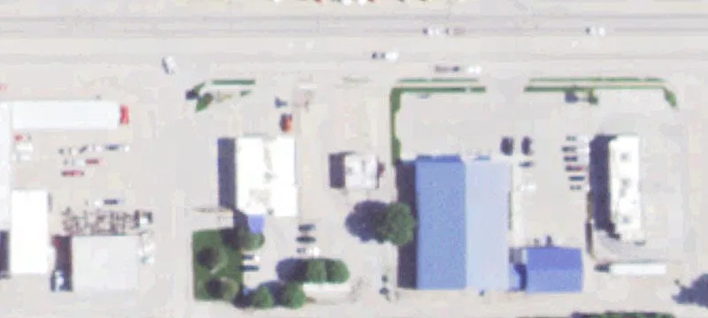 225 4th Ave
