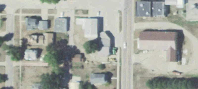 300 Oak St