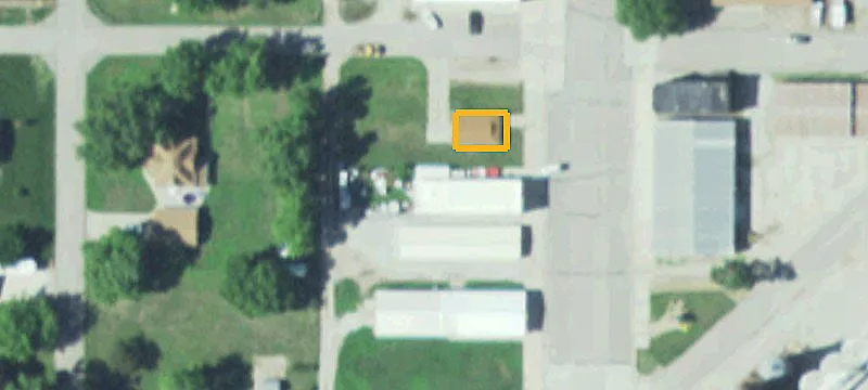 3011 Commercial Ave