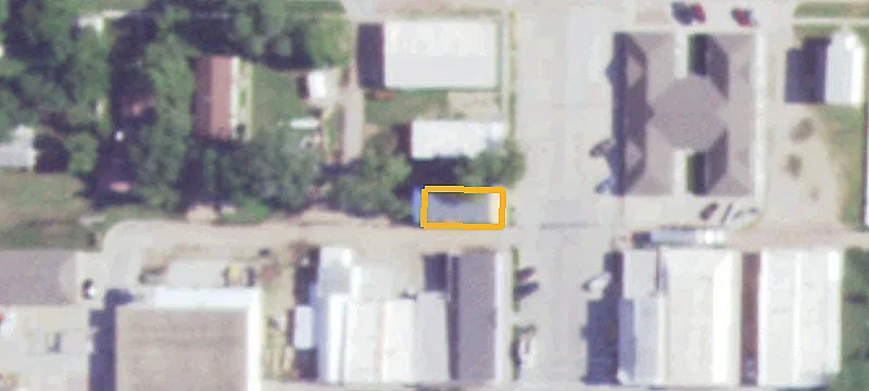 137 8th Ave
