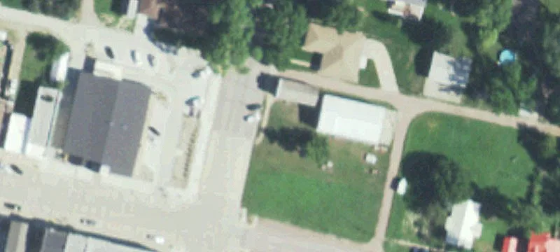 104  St