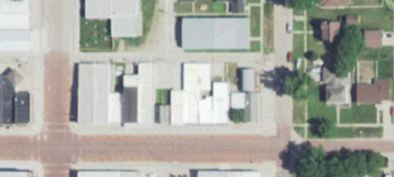 445 2nd St