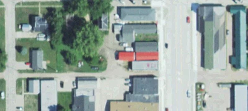 213 4th St