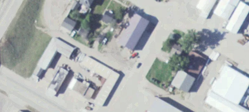 814 Ave H H