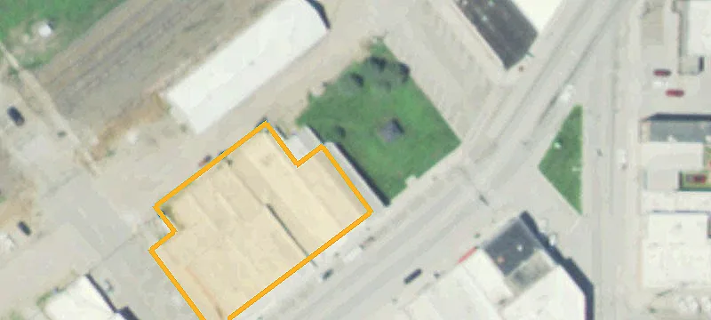 305 G St